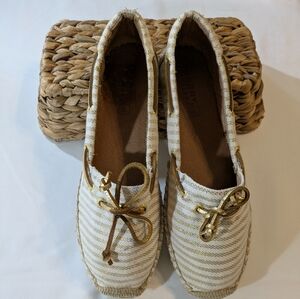 Gold and Cream Espadrilles with Elegant Design